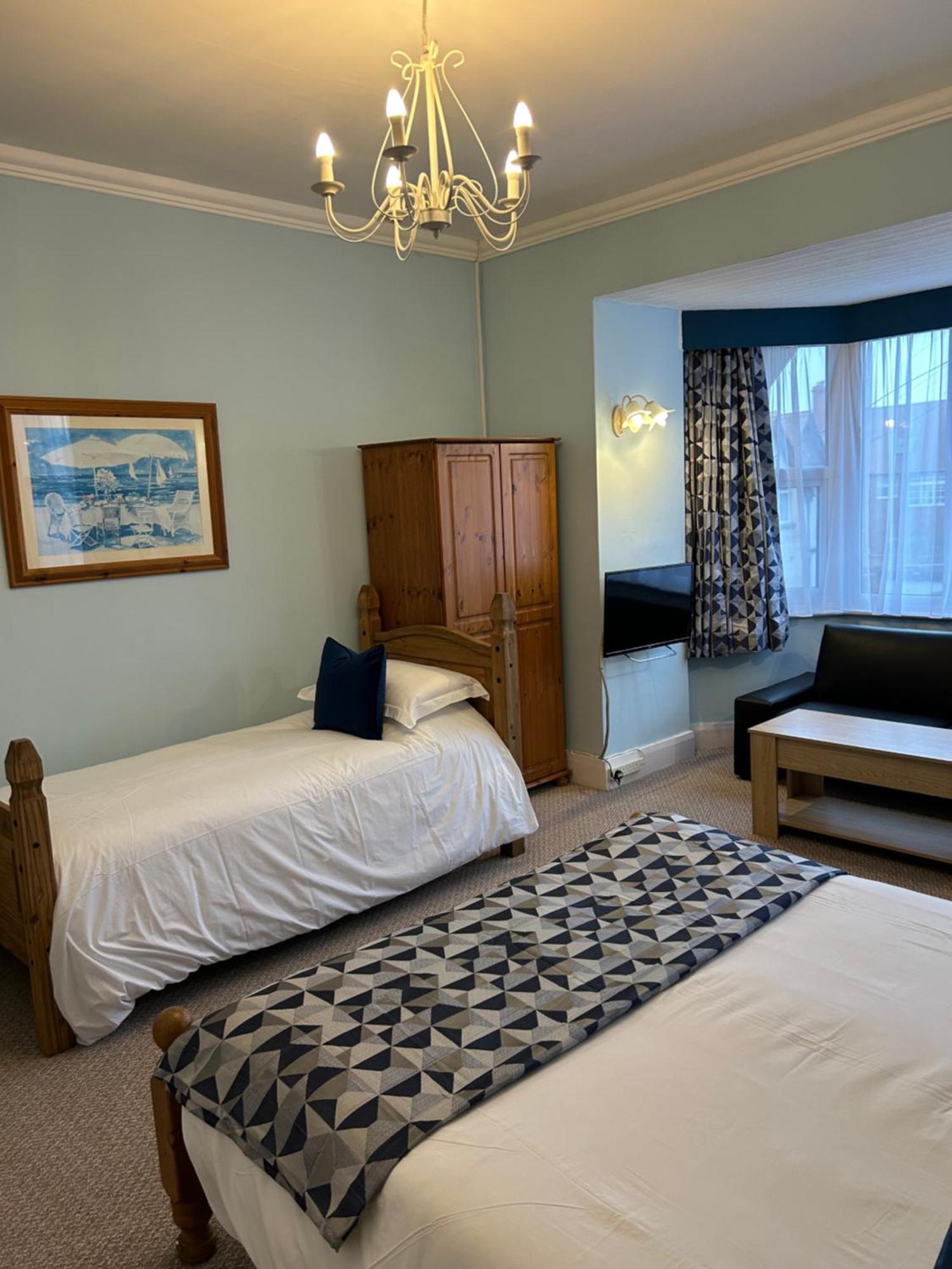Knighton Lodge Скегнес Екстериор снимка