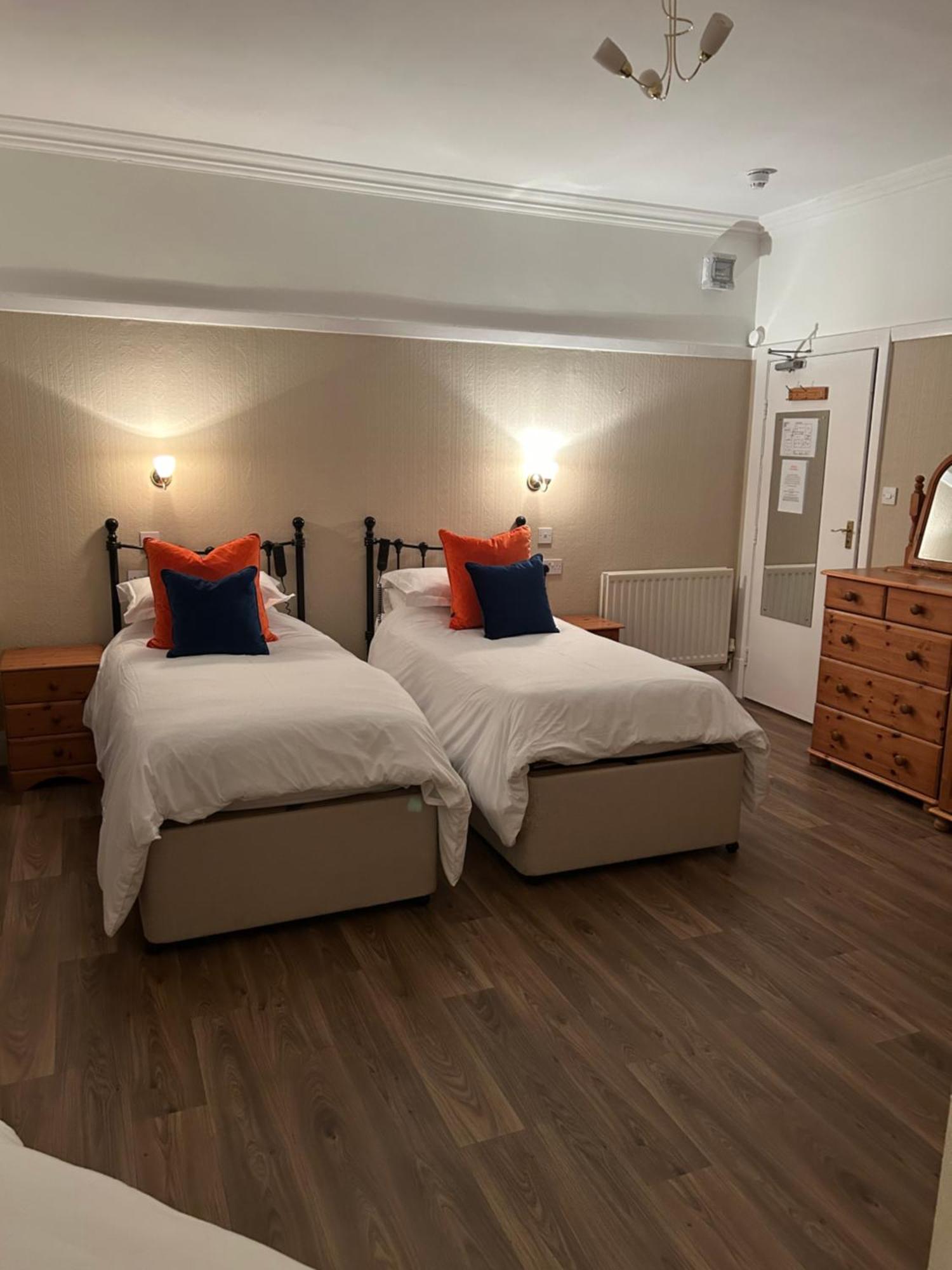Knighton Lodge Скегнес Екстериор снимка