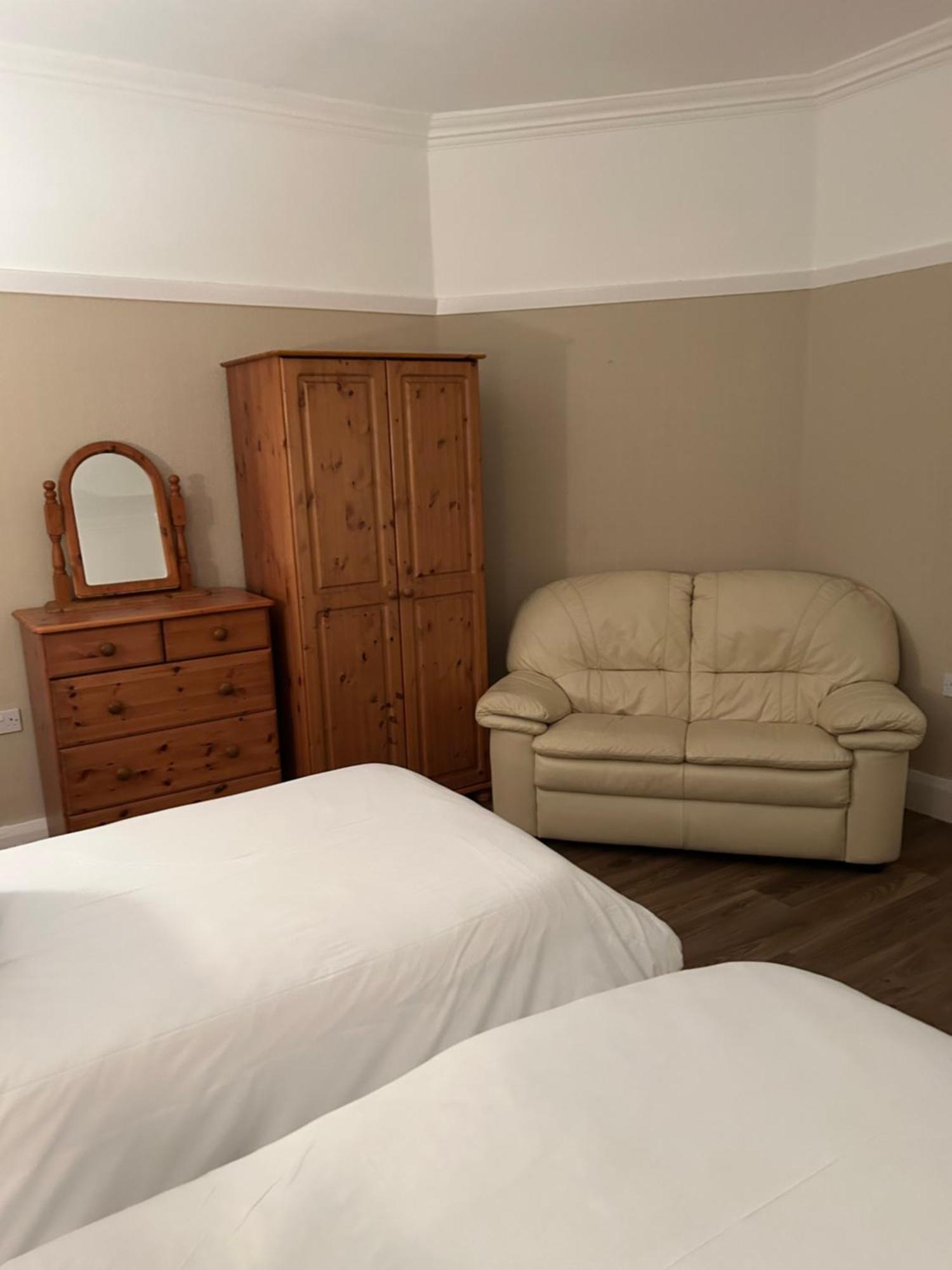 Knighton Lodge Скегнес Екстериор снимка